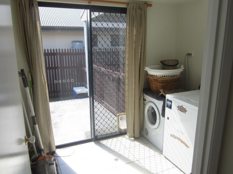 7 Buller Close, Mount Louisa QLD 4814