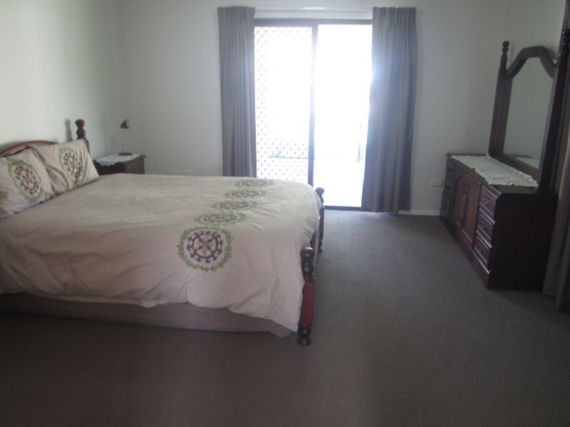 7 Buller Close, Mount Louisa QLD 4814