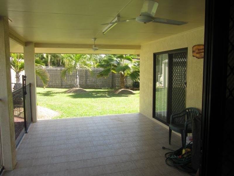 7 Buller Close, Mount Louisa QLD 4814