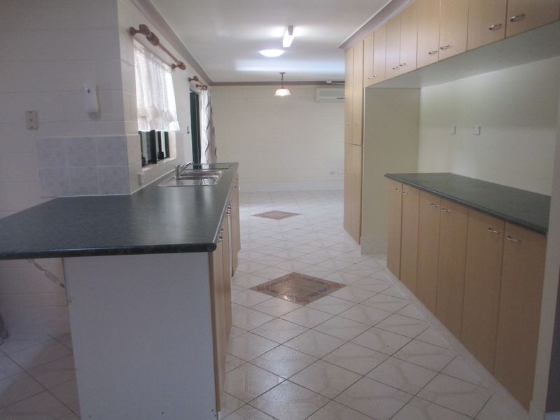 23 Mcpherson Street, Oonoonba QLD 4811