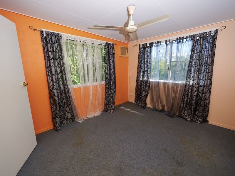 9 Macfarlane Street, Wulguru QLD 4811