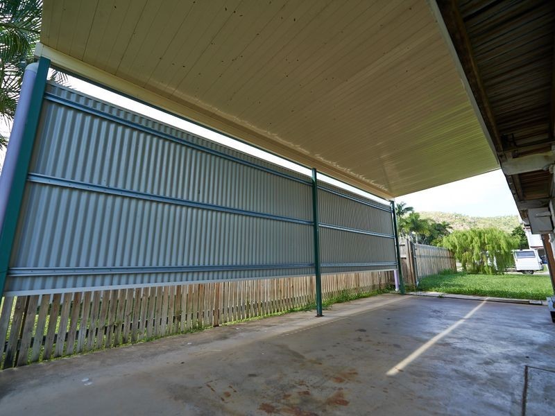 9 Macfarlane Street, Wulguru QLD 4811