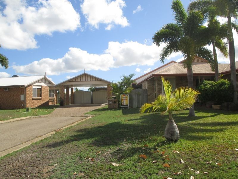 33 Laguna Avenue, Kirwan QLD 4817