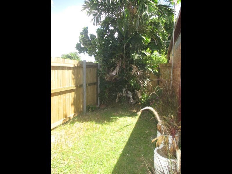 2/18 Love Lane, Rosslea QLD 4812