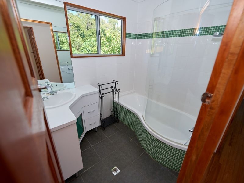 18 Chauncy Cres, Douglas QLD 4814