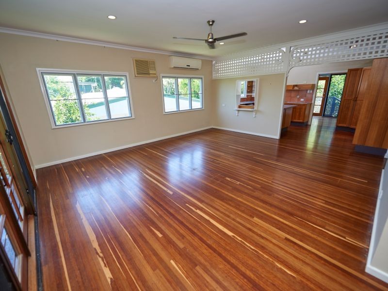 33 Bay Street, Pallarenda QLD 4810