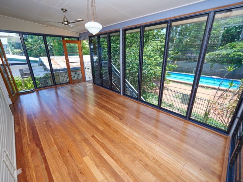 33 Bay Street, Pallarenda QLD 4810