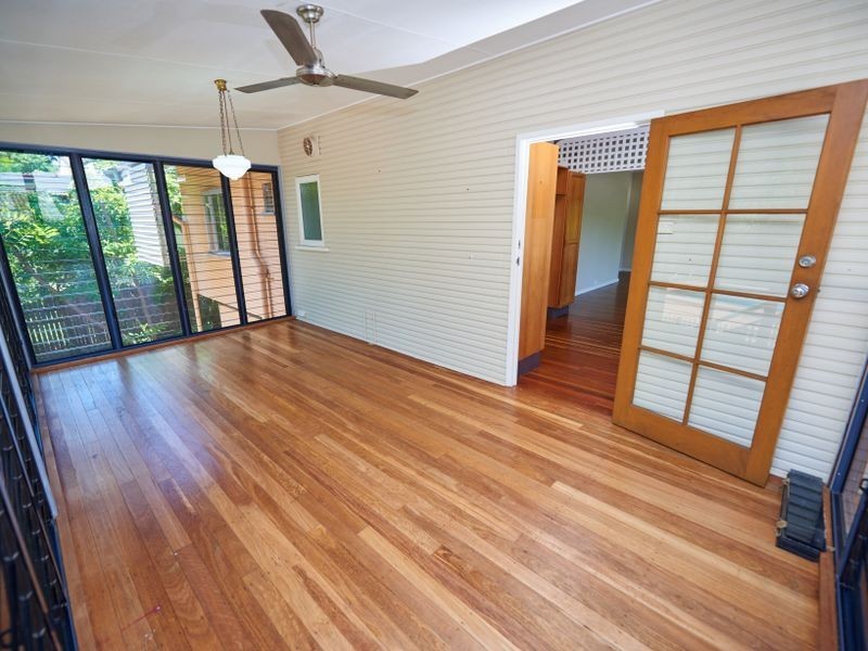 33 Bay Street, Pallarenda QLD 4810