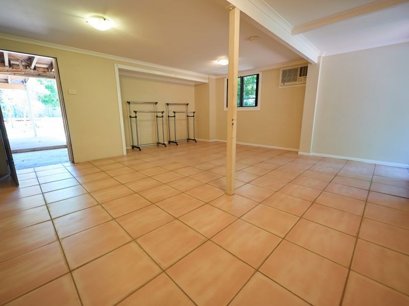 33 Bay Street, Pallarenda QLD 4810