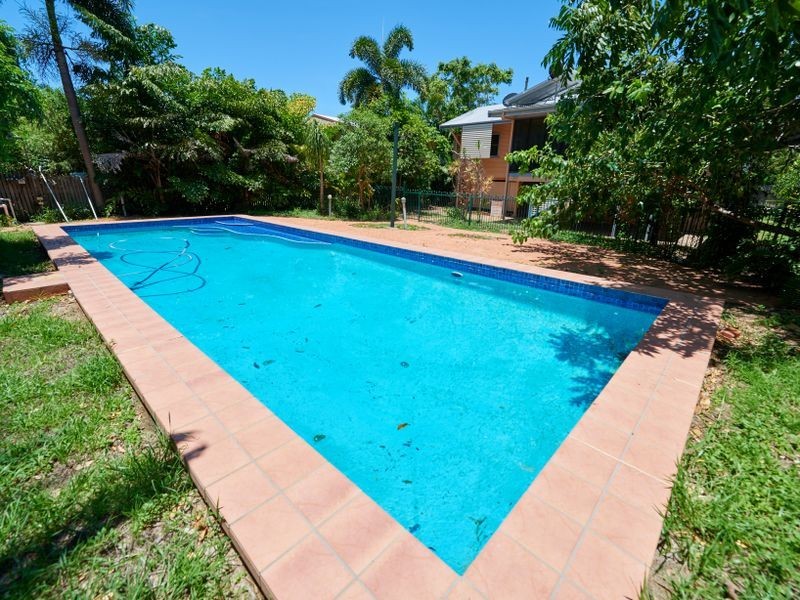 33 Bay Street, Pallarenda QLD 4810