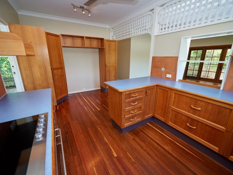 33 Bay Street, Pallarenda QLD 4810