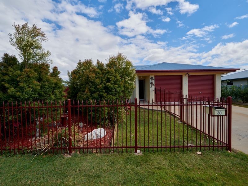 30 Janelle Street, Kelso QLD 4815