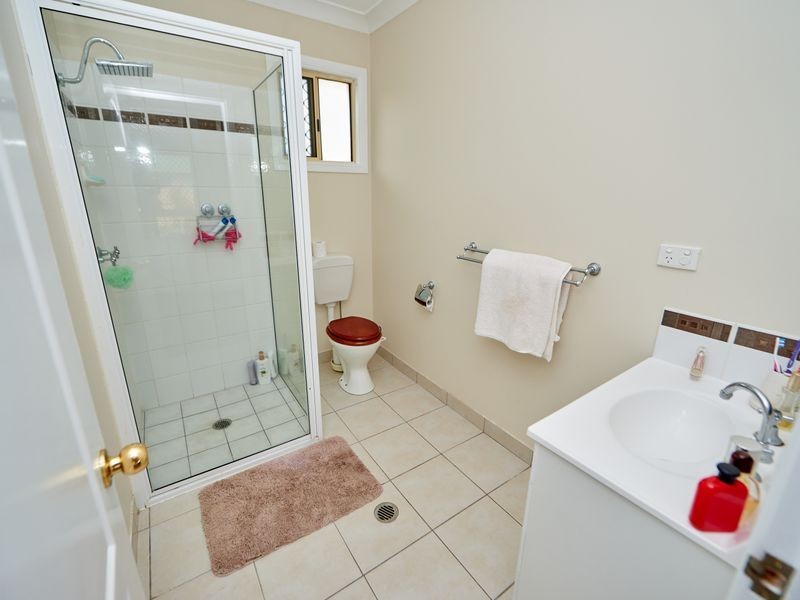 30 Janelle Street, Kelso QLD 4815