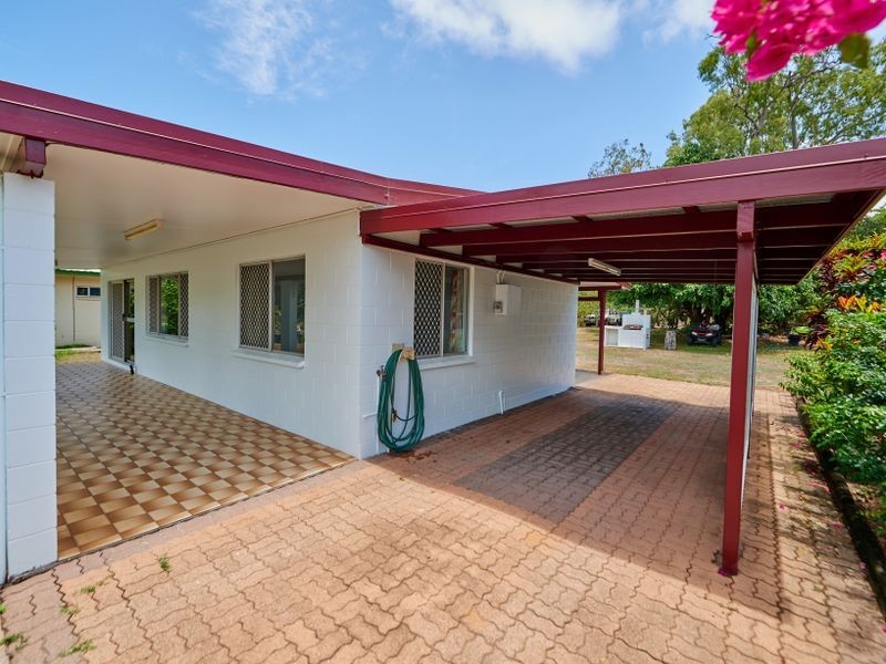83 The  Esplanade, Toolakea QLD 4818