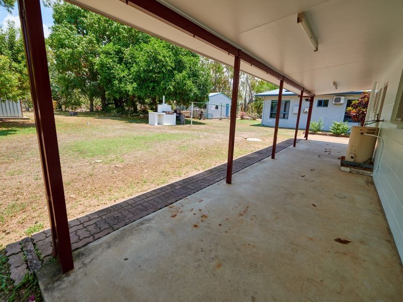 83 The  Esplanade, Toolakea QLD 4818