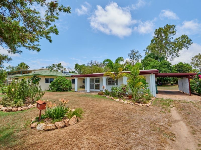 83 The  Esplanade, Toolakea QLD 4818