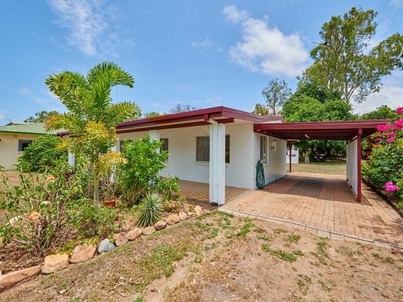 83 The  Esplanade, Toolakea QLD 4818