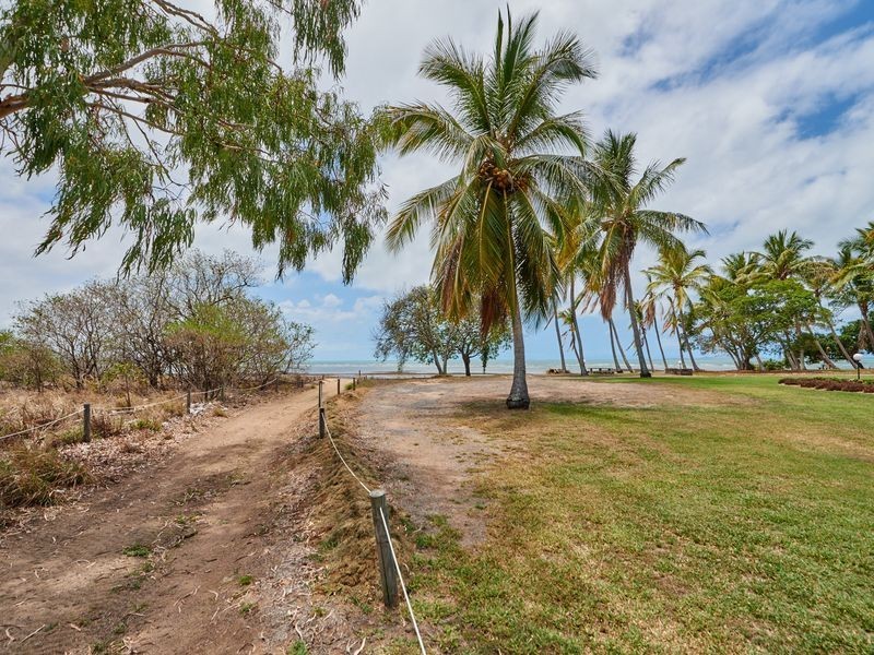 83 The  Esplanade, Toolakea QLD 4818