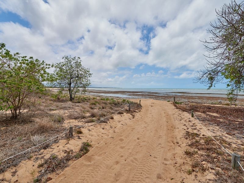 83 The  Esplanade, Toolakea QLD 4818