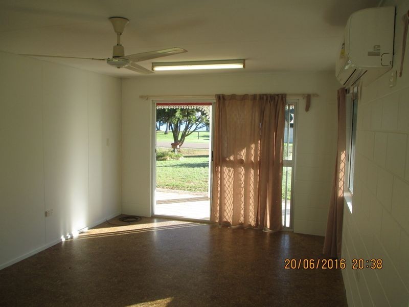 83 The Esplanade, Toolakea QLD 4818