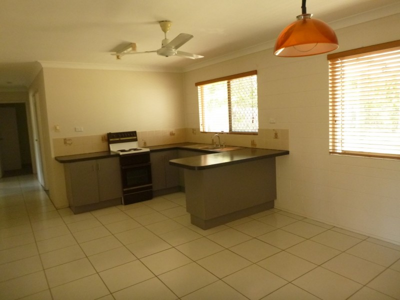 15 Larkspur Cr, Annandale QLD 4814