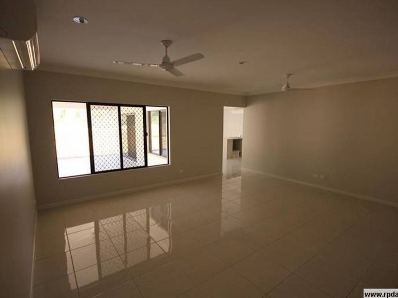 20 Jindalee Crescent, Douglas QLD 4814