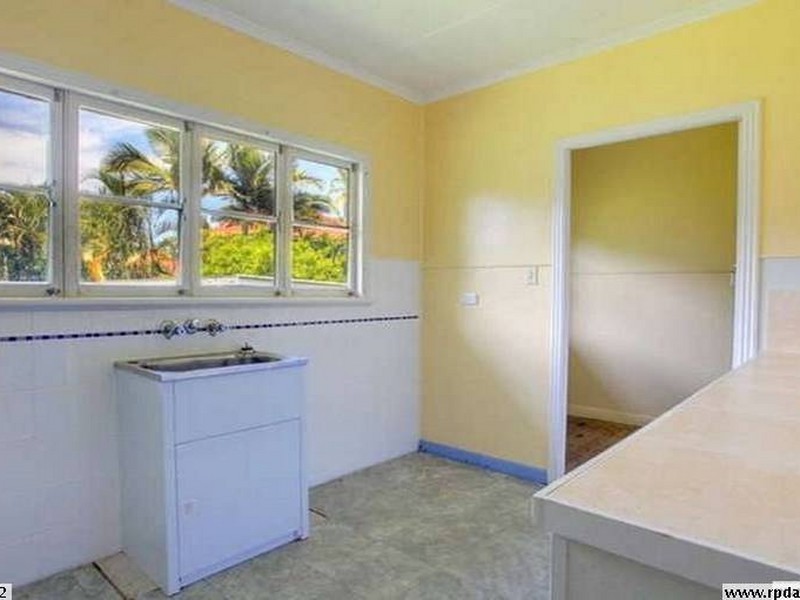 121 Ross River Road, Mundingburra QLD 4812