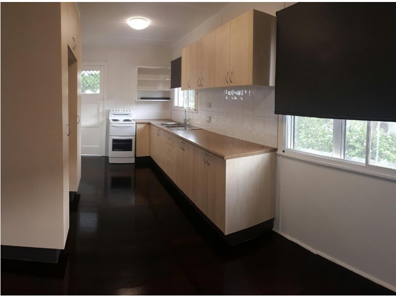 16 Hibiscus Street, Cranbrook QLD 4814