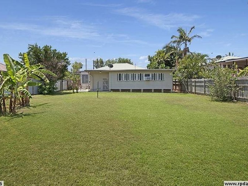 104 Ross River Road, Mundingburra QLD 4812