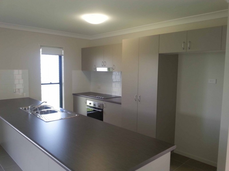 21 Smugglers Cove, Mount Low QLD 4818