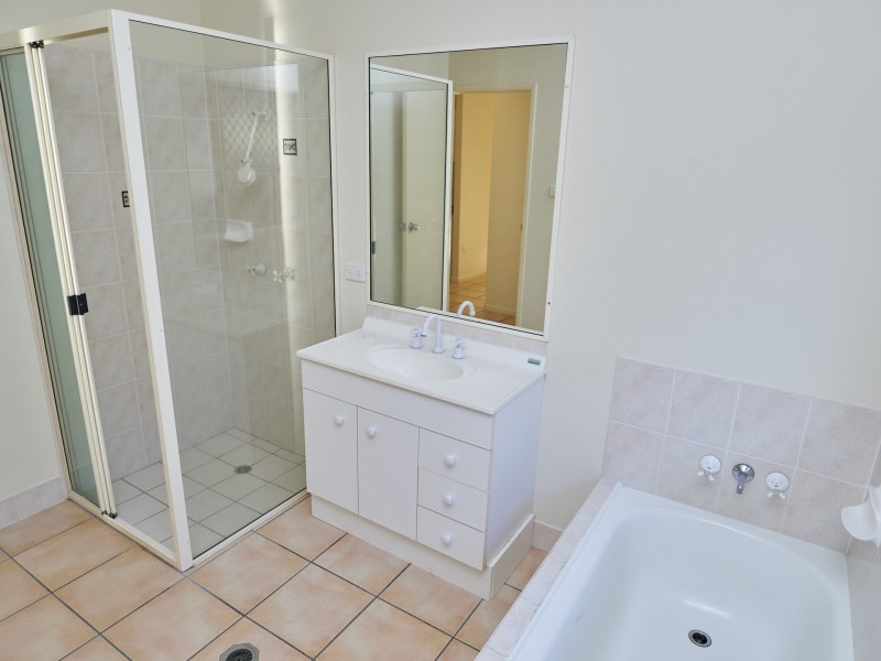 2 Oarsman Place, Douglas QLD 4814