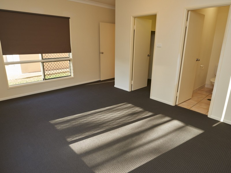 2 Oarsman Place, Douglas QLD 4814