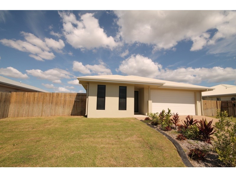 73 Shoalmarra Drive, Mount Low QLD 4818