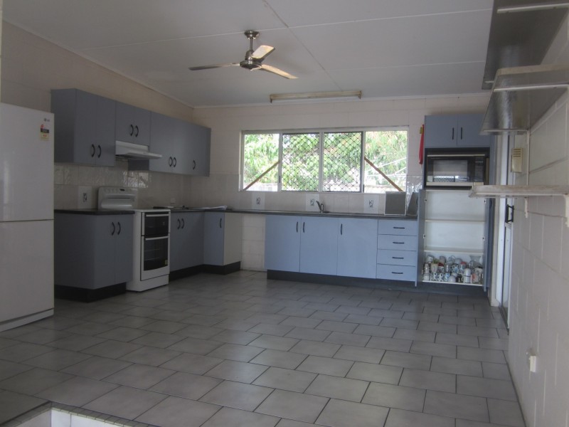 9 Hatchet Street, Cranbrook QLD 4814