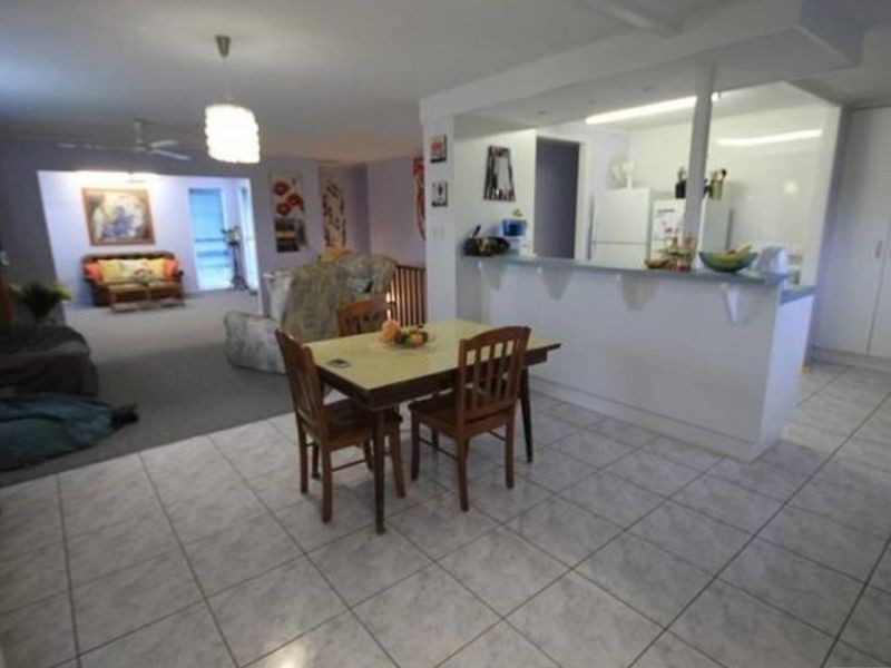 15 Aloomba Crescent, Cranbrook QLD 4814