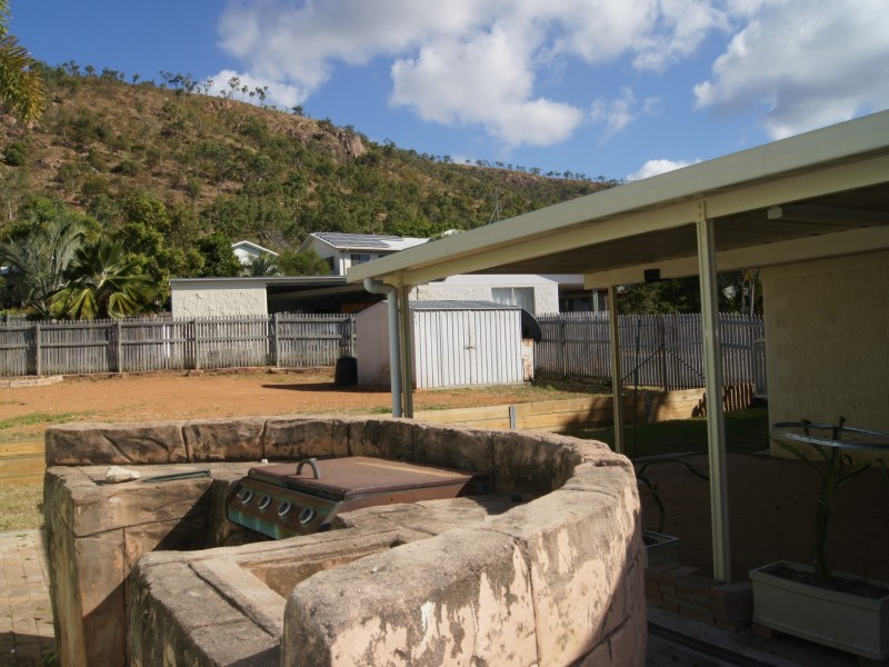 2 Mentana Court, Wulguru QLD 4811