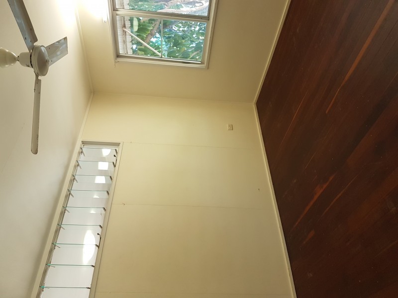 1/5 Esplanade, Pallarenda QLD 4810
