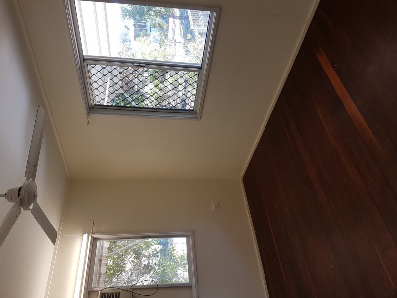 1/5 Esplanade, Pallarenda QLD 4810