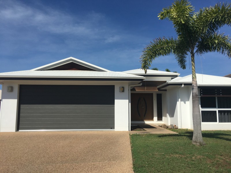 6 Girraween Avenue, Douglas QLD 4354