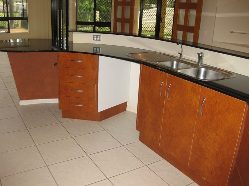 18 Manersley, Annandale QLD 4814