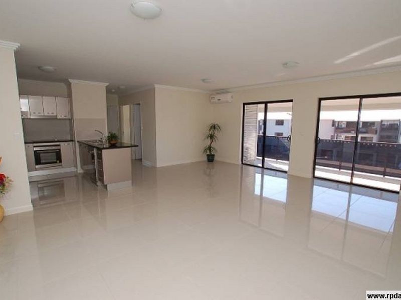 38/319 Angus Smith Drive, Douglas QLD 4814