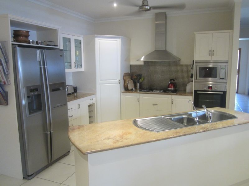 41 Sheerwater Parade, Douglas QLD 4814