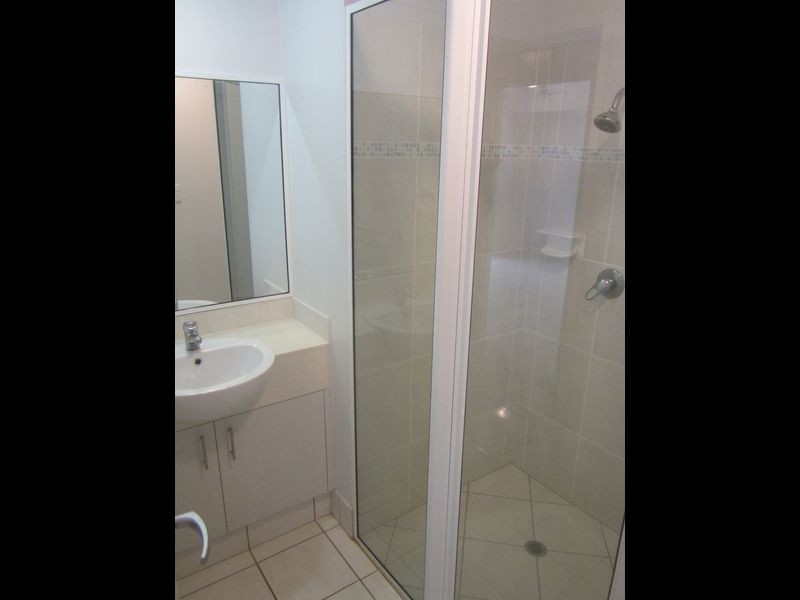 West End QLD 4810