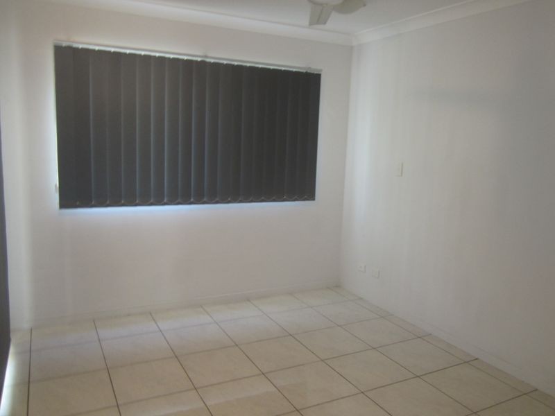 West End QLD 4810