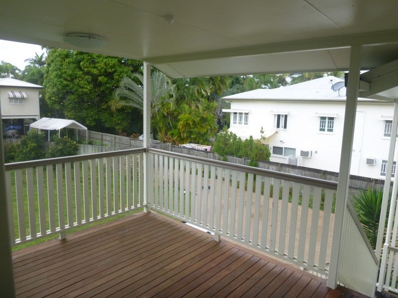 1A/184 Kings Road, Mysterton QLD 4812