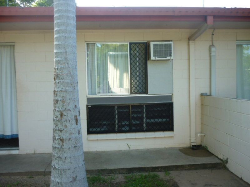 1/94 Cook Street, North Ward QLD 4810