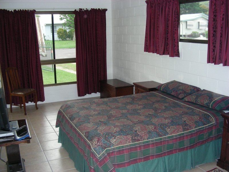 16 Gilliat Street, Wulguru QLD 4811