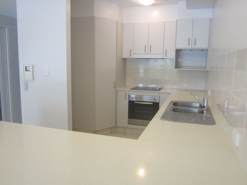 West End QLD 4810