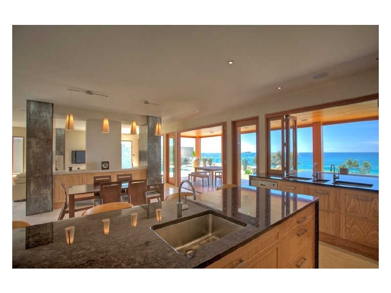 43 Sapphire Crescent, Sapphire Beach NSW 2450