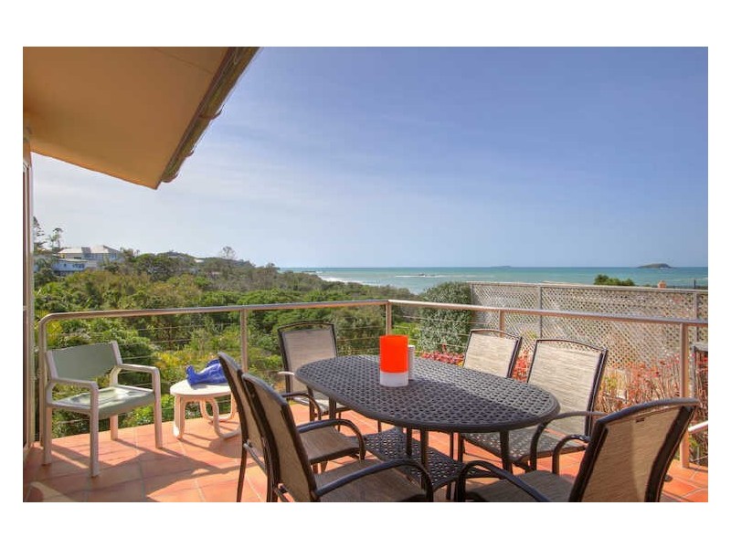 37 Sapphire Crescent, Sapphire Beach NSW 2450